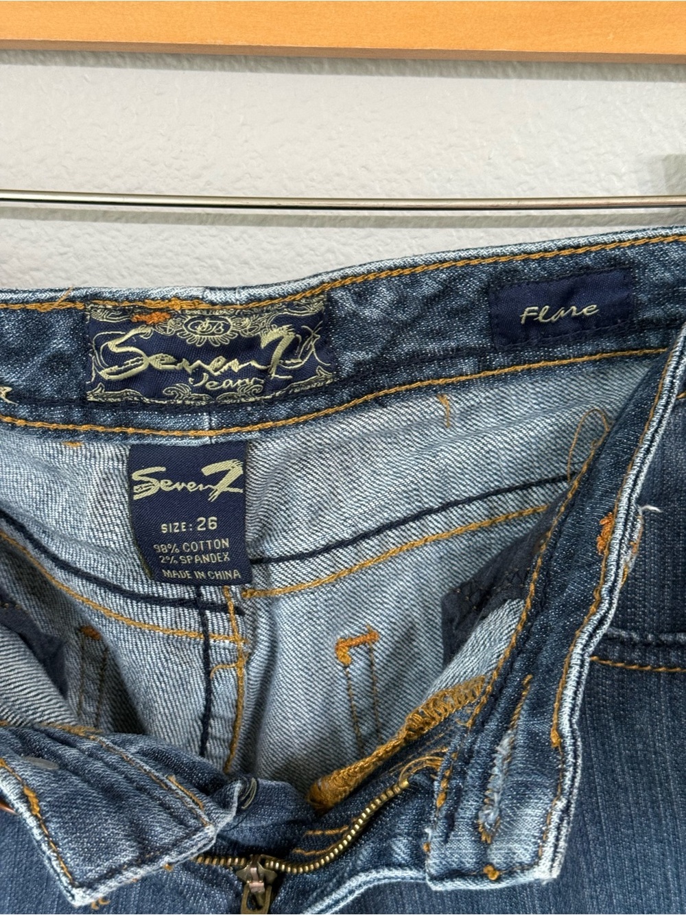 Seven7 Jeans Dark Wash Flare Jeans Women’s Size 26 Low Rise 5-Pocket Design - Picture 4 of 5
